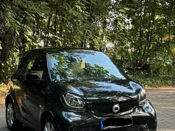 Schwarz Gebraucht 2015 Smart ForTwo Coupé Kleinwagen | 8.500 €