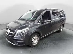 Graphitgrau Gebraucht 2022 Mercedes V300 AMG line Van / Kleinbus | 51.799 € (Guter Preis)