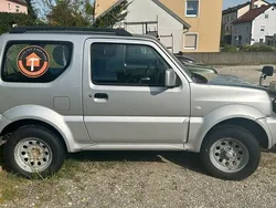 Silber Gebraucht 2015 Suzuki Jimny Style SUV | 12.000 € (Superpreis)