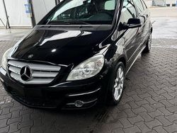 Schwarz Gebraucht 2008 Mercedes B170 Van / Kleinbus | 3.200 € (Fairer Preis)