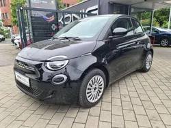 Onyx schwarz Gebraucht 2023 Fiat 500e Limousine | 22.999 € (Fairer Preis)