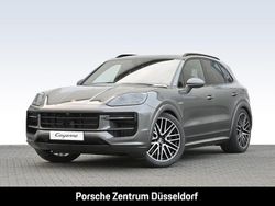 Quarzitgraumetallic Gebraucht 2024 Porsche Cayenne S E-Hybrid SUV | 133.490 € (Teuer)