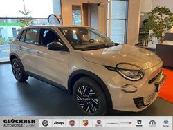 Beige Neu 2026 Fiat 600 Business SUV | 29.990 €