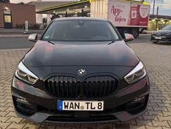 Schwarz Gebraucht 2021 BMW 118 Sport Line Kleinwagen | 17.400 € (Superpreis)