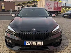 Schwarz Gebraucht 2021 BMW 118 Sport Line Kleinwagen | 18.500 € (Guter Preis)
