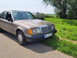 Gebraucht 1987 Mercedes E230 Limousine | 3.500 €