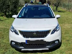 Weiß Gebraucht 2019 Peugeot 2008 Allure SUV | 14.500 € (Fairer Preis)