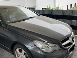 Grau Gebraucht 2013 Mercedes E200 Coupé | 15.999 € (Guter Preis)