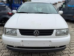 Weiß Gebraucht 1999 VW Polo Kleinwagen | 300 € (Superpreis)