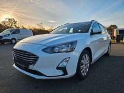 Weiß Gebraucht 2020 Ford Focus Trend Limousine | 8.500 € (Guter Preis)