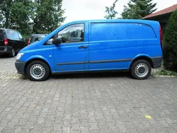 Blau Gebraucht 2012 Mercedes Vito Van / Kleinbus | 5.980 € (Guter Preis)
