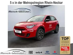 Adrenaline red Gebraucht 2023 Fiat 600 Red SUV | 30.989 € (Etwas zu teuer)