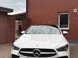 Weiß Gebraucht 2023 Mercedes CLA250 AMG line Limousine | 36.500 € (Fairer Preis)