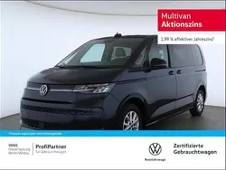 Blau Gebraucht 2024 VW Multivan Life Van / Kleinbus | 50.420 € (Superpreis)