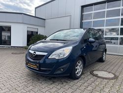 Blau Gebraucht 2011 Opel Meriva Design Edition Van / Kleinbus | 4.490 € (Teuer)