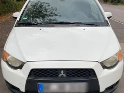 Weiß Gebraucht 2010 Mitsubishi Colt Kleinwagen | 2.400 €