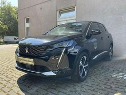 Schwarz schwarz perla nera/metallic (metallic) Gebraucht 2022 Peugeot 3008 Allure GT-Line SUV | 22.400 € (Etwas zu teuer)