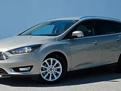 Beige Gebraucht 2015 Ford Focus Titanium Limousine | 7.999 € (Superpreis)