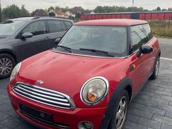 Rot Gebraucht 2008 Mini ONE Kleinwagen | 2.000 € (Guter Preis)
