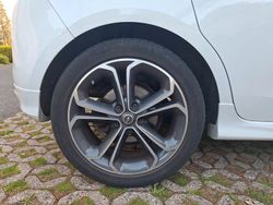 Weiß Gebraucht 2019 Opel Corsa Color Edition Kleinwagen | 8.500 € (Guter Preis)