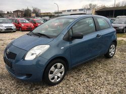 Blau Gebraucht 2006 Toyota Yaris Cool Limousine | 2.599 € (Fairer Preis)