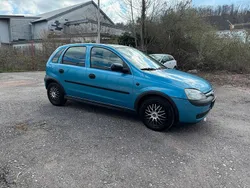 Blau Gebraucht 2002 Opel Corsa Kleinwagen | 1.750 € (Etwas zu teuer)