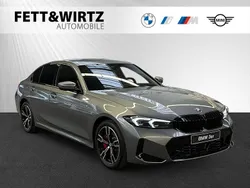 Grau Gebraucht 2025 BMW 330e M Sport Limousine | 49.900 € (Fairer Preis)