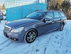 Grau Gebraucht 2010 Mercedes E220 Kombi | 2.950 € (Superpreis)