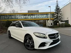 Weiß Gebraucht 2019 Mercedes C300 AMG line Kombi | 25.900 € (Fairer Preis)
