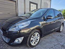 Schwarz Gebraucht 2009 Renault Scénic III Luxe Van / Kleinbus | 3.990 € (Fairer Preis)