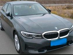 Grau Gebraucht 2022 BMW 320e Limousine | 26.090 € (Superpreis)