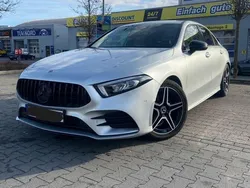 Silber Gebraucht 2020 Mercedes A200 AMG line Limousine | 25.499 € (Fairer Preis)