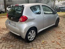 Silber Gebraucht 2006 Toyota Aygo Kleinwagen | 2.500 € (Fairer Preis)