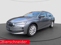Grau Gebraucht 2024 Skoda Octavia Selection Kombi | 29.890 € (Superpreis)