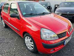 Rot Gebraucht 2002 Renault Clio II Expression Limousine | 3.500 €