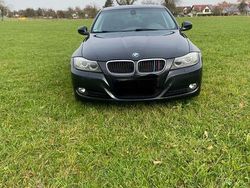 Schwarz Gebraucht 2010 BMW 320 Kombi | 6.800 € (Fairer Preis)