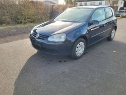 Blau Gebraucht 2004 VW Golf V Basis Limousine | 2.400 € (Fairer Preis)