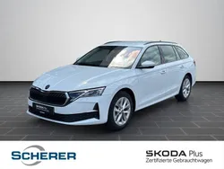 Moonweiß perleffekt (metallic) Gebraucht 2024 Skoda Octavia Selection Limousine | 28.500 € (Guter Preis)