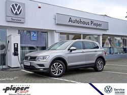 Tungsten silver metallic Gebraucht 2017 VW Tiguan Sound SUV | 19.980 € (Guter Preis)
