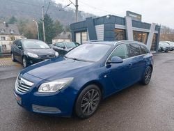 Blau Gebraucht 2010 Opel Insignia Kombi | 2.590 € (Guter Preis)