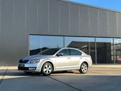 Stribrna brilliant/ brilliants Gebraucht 2014 Skoda Octavia Limousine | 9.890 € (Etwas zu teuer)