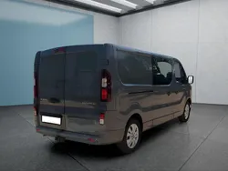 Grau Neu 2025 Renault Trafic Van | 42.199 € (Teuer)