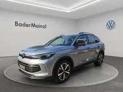 Oyster silver metallic Gebraucht 2025 VW Tiguan Life SUV | 37.800 € (Fairer Preis)