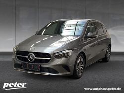 Grau Gebraucht 2025 Mercedes B220 Van / Kleinbus | 40.440 € (Etwas zu teuer)