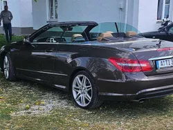 Braun Gebraucht 2012 Mercedes E350 Cabrio | 18.500 € (Teuer)