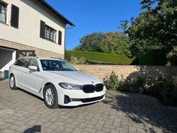 Weiß Gebraucht 2022 BMW 530 Sport Line Kombi | 36.499 € (Guter Preis)