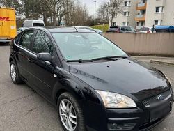 Schwarz Gebraucht 2007 Ford Focus Limousine | 2.699 € (Fairer Preis)