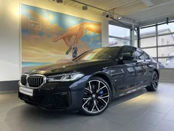 Carbonschwarz metallic Gebraucht 2021 BMW 540 M Sport Limousine | 46.820 € (Teuer)
