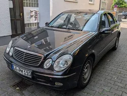 Schwarz Gebraucht 2004 Mercedes E270 Avantgarde Limousine | 4.200 € (Fairer Preis)