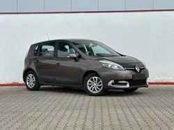 Braun Gebraucht 2013 Renault Scénic III Initiale Paris Van / Kleinbus | 2.990 € (Guter Preis)